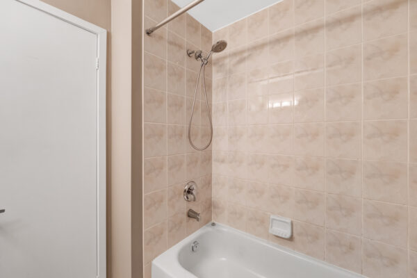 1398-Bloor-Street-West-#TH2-Toronto-Web-Salisbury-38