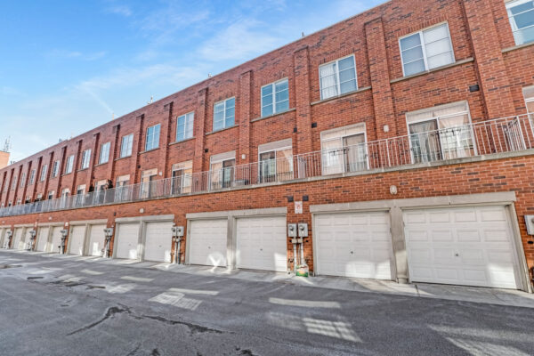 1398-Bloor-Street-West-#TH2-Toronto-Web-Salisbury-47