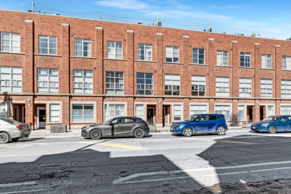 1398-Bloor-Street-West-#TH2-Toronto-Web-Salisbury-5