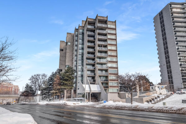 20-Speers-Road-#605-Oakville-Web-Salisbury-1