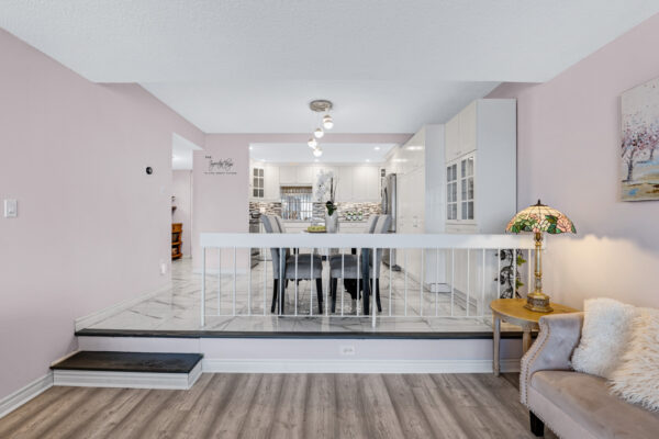 20-Speers-Road-#605-Oakville-Web-Salisbury-15