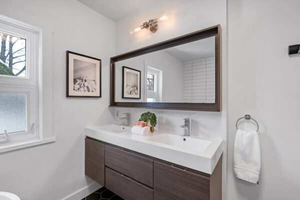 38-Bastedo-Avenue-Toronto-Web-Salisbury-39