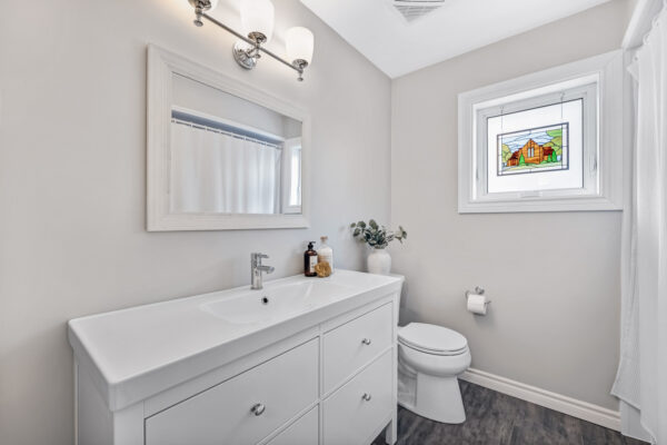 4-Enzo-Crescent-Uxbridge-Web-Salisbury-51