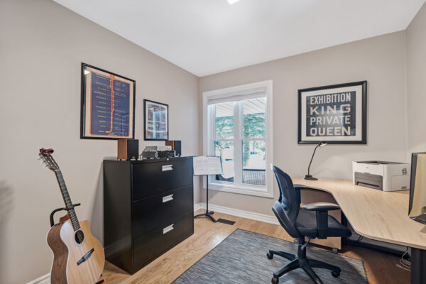 4-Enzo-Crescent-Uxbridge-Web-Salisbury-53