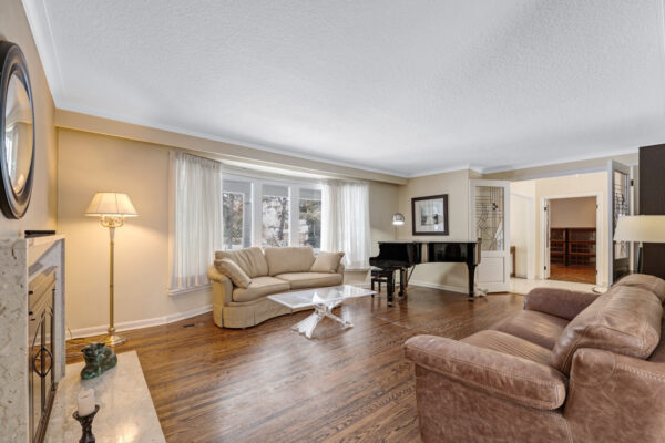 57-Forest-Grove-Drive-Toronto-Web-Salisbury-15