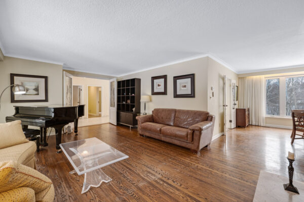 57-Forest-Grove-Drive-Toronto-Web-Salisbury-16