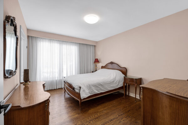 57-Forest-Grove-Drive-Toronto-Web-Salisbury-35