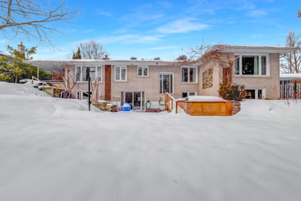 57-Forest-Grove-Drive-Toronto-Web-Salisbury-74