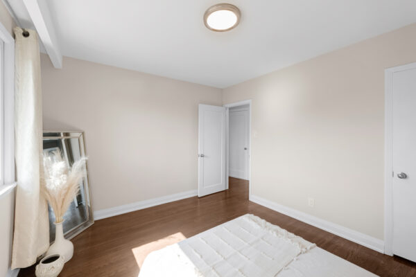 1038-Alexandra-Avenue-Mississauga-Web-Salisbury-27