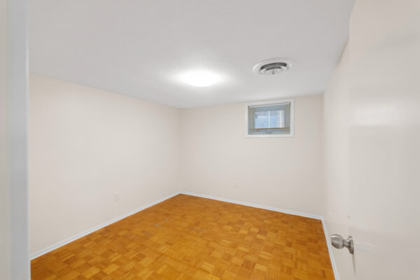 1038-Alexandra-Avenue-Mississauga-Web-Salisbury-48