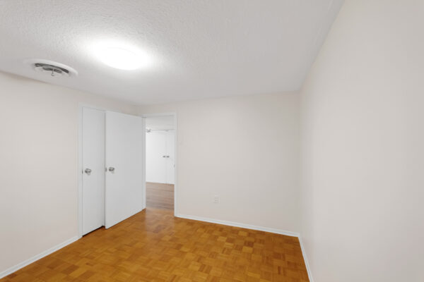 1038-Alexandra-Avenue-Mississauga-Web-Salisbury-49
