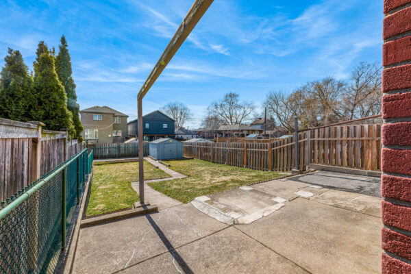 1038-Alexandra-Avenue-Mississauga-Web-Salisbury-53