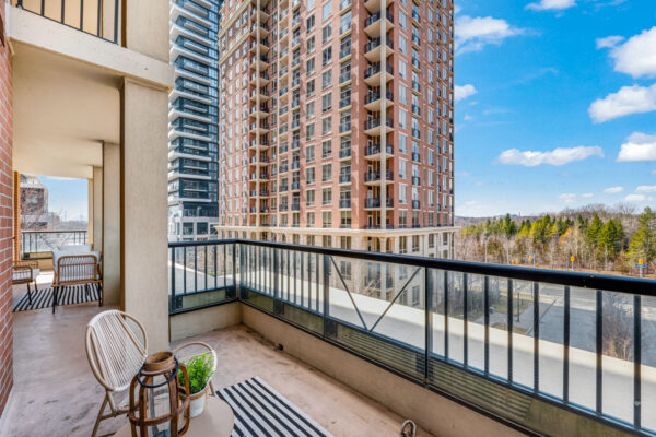 1105-Leslie-Street-#403-Toronto-Web-Salisbury-50