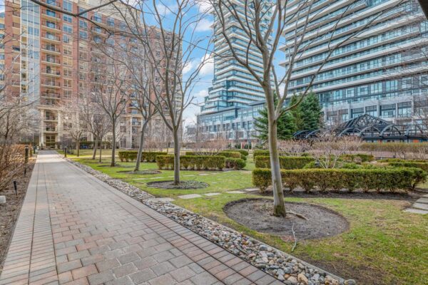 1105-Leslie-Street-#403-Toronto-Web-Salisbury-67