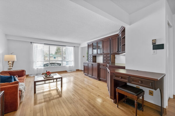 121-Twyn-Rivers-Drive-Pickering-Web-Salisbury-16