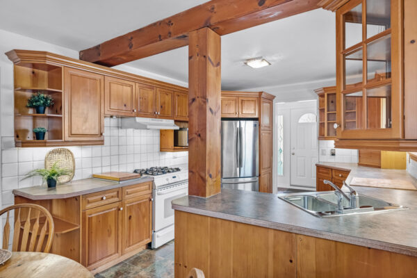 121-Twyn-Rivers-Drive-Pickering-Web-Salisbury-23