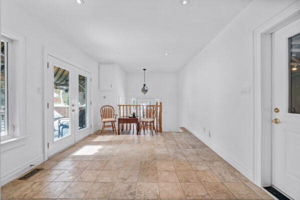 121-Twyn-Rivers-Drive-Pickering-Web-Salisbury-38