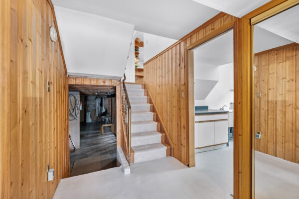 121-Twyn-Rivers-Drive-Pickering-Web-Salisbury-52