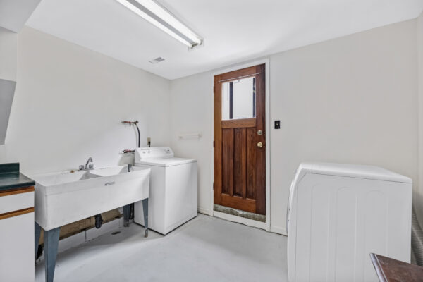 121-Twyn-Rivers-Drive-Pickering-Web-Salisbury-58