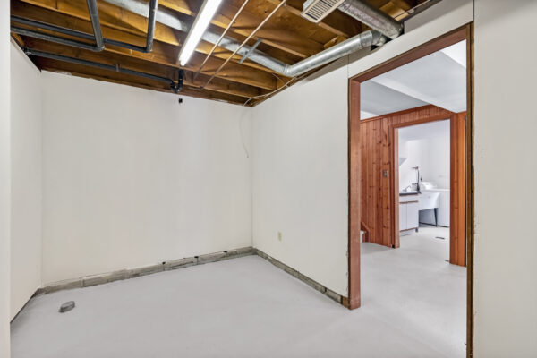 121-Twyn-Rivers-Drive-Pickering-Web-Salisbury-59