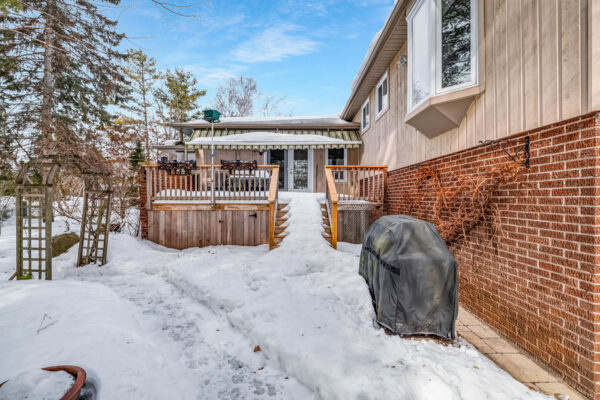 121-Twyn-Rivers-Drive-Pickering-Web-Salisbury-63