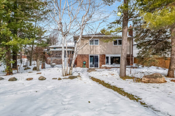 121-Twyn-Rivers-Drive-Pickering-Web-Salisbury-72