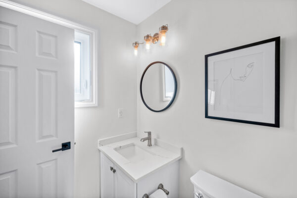 1824-McCoy-Avenue-Burlington-Web-Salisbury-30