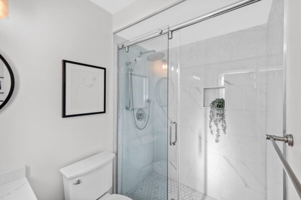 1824-McCoy-Avenue-Burlington-Web-Salisbury-31