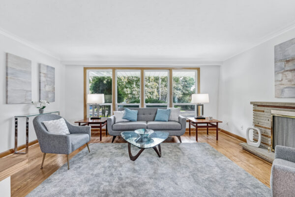 186-Burbank-Drive-Toronto-Web-Salisbury-17