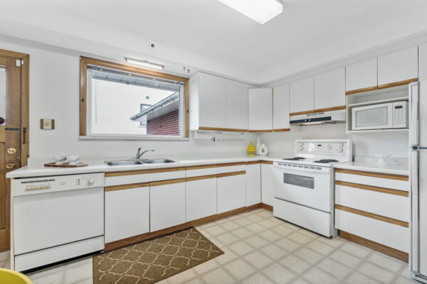 186-Burbank-Drive-Toronto-Web-Salisbury-26