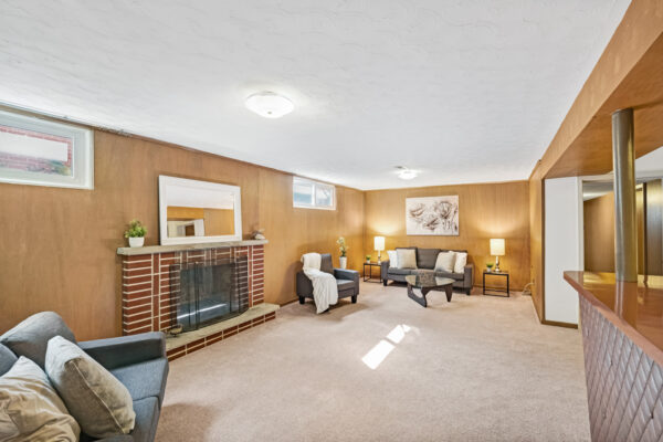 186-Burbank-Drive-Toronto-Web-Salisbury-49