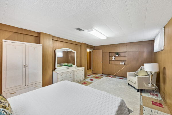 186-Burbank-Drive-Toronto-Web-Salisbury-52