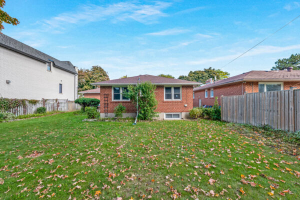 186-Burbank-Drive-Toronto-Web-Salisbury-66