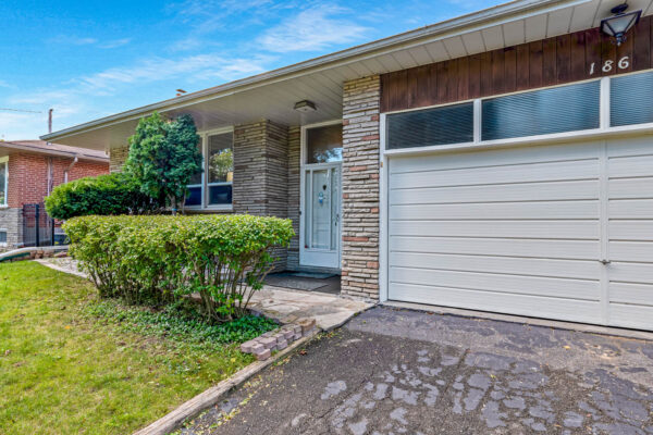 186-Burbank-Drive-Toronto-Web-Salisbury-9