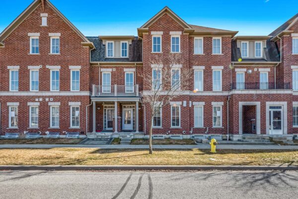 19-Earnshaw-Drive-Markham-Drone-Web-Salisbury-7