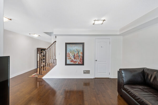 19-Earnshaw-Drive-Markham-Web-Salisbury-10