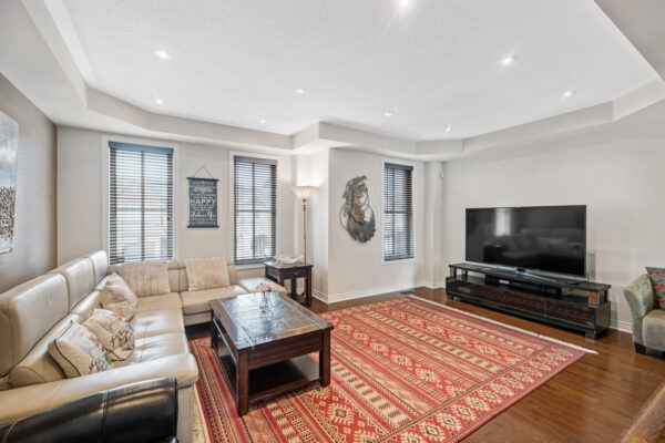 19-Earnshaw-Drive-Markham-Web-Salisbury-19