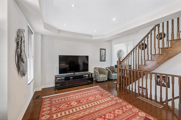 19-Earnshaw-Drive-Markham-Web-Salisbury-22