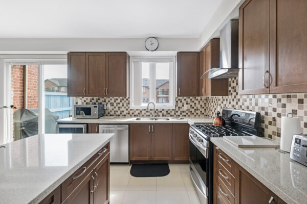 19-Earnshaw-Drive-Markham-Web-Salisbury-28