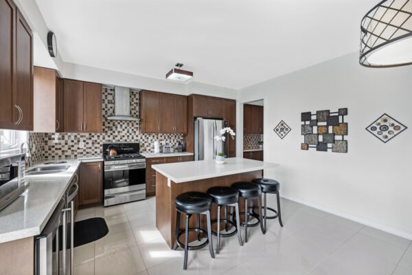 19-Earnshaw-Drive-Markham-Web-Salisbury-30