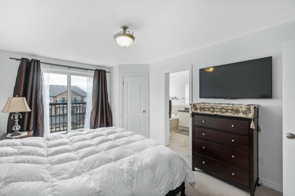 19-Earnshaw-Drive-Markham-Web-Salisbury-40