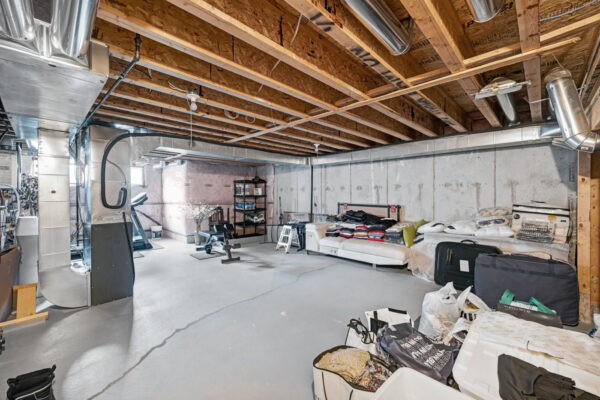 19-Earnshaw-Drive-Markham-Web-Salisbury-54