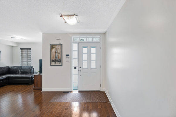 19-Earnshaw-Drive-Markham-Web-Salisbury-6