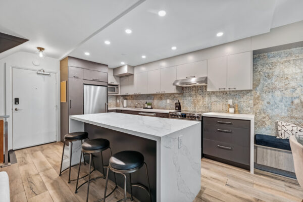 28-Admiral-Road-#08-Toronto-Web-Salisbury-13