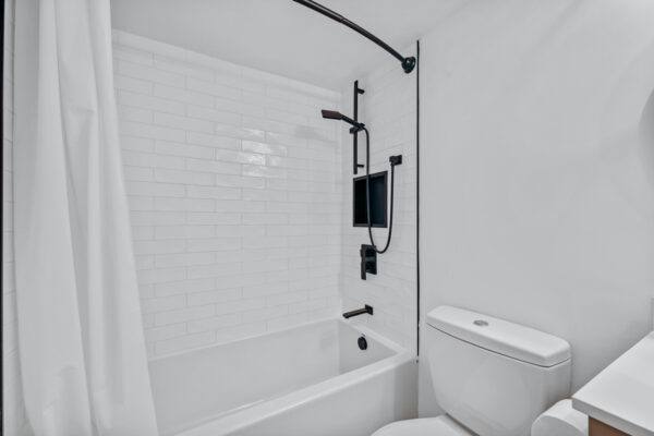 28-Admiral-Road-#08-Toronto-Web-Salisbury-35