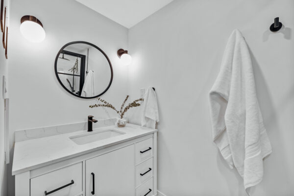 28-Admiral-Road-#08-Toronto-Web-Salisbury-45