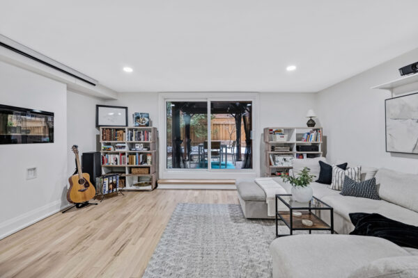 28-Admiral-Road-#08-Toronto-Web-Salisbury-53