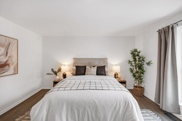 34-Sugar-Millway-Toronto-Web-Salisbury-28