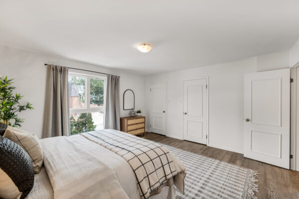 34-Sugar-Millway-Toronto-Web-Salisbury-31