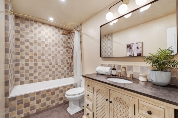 34-Sugar-Millway-Toronto-Web-Salisbury-32